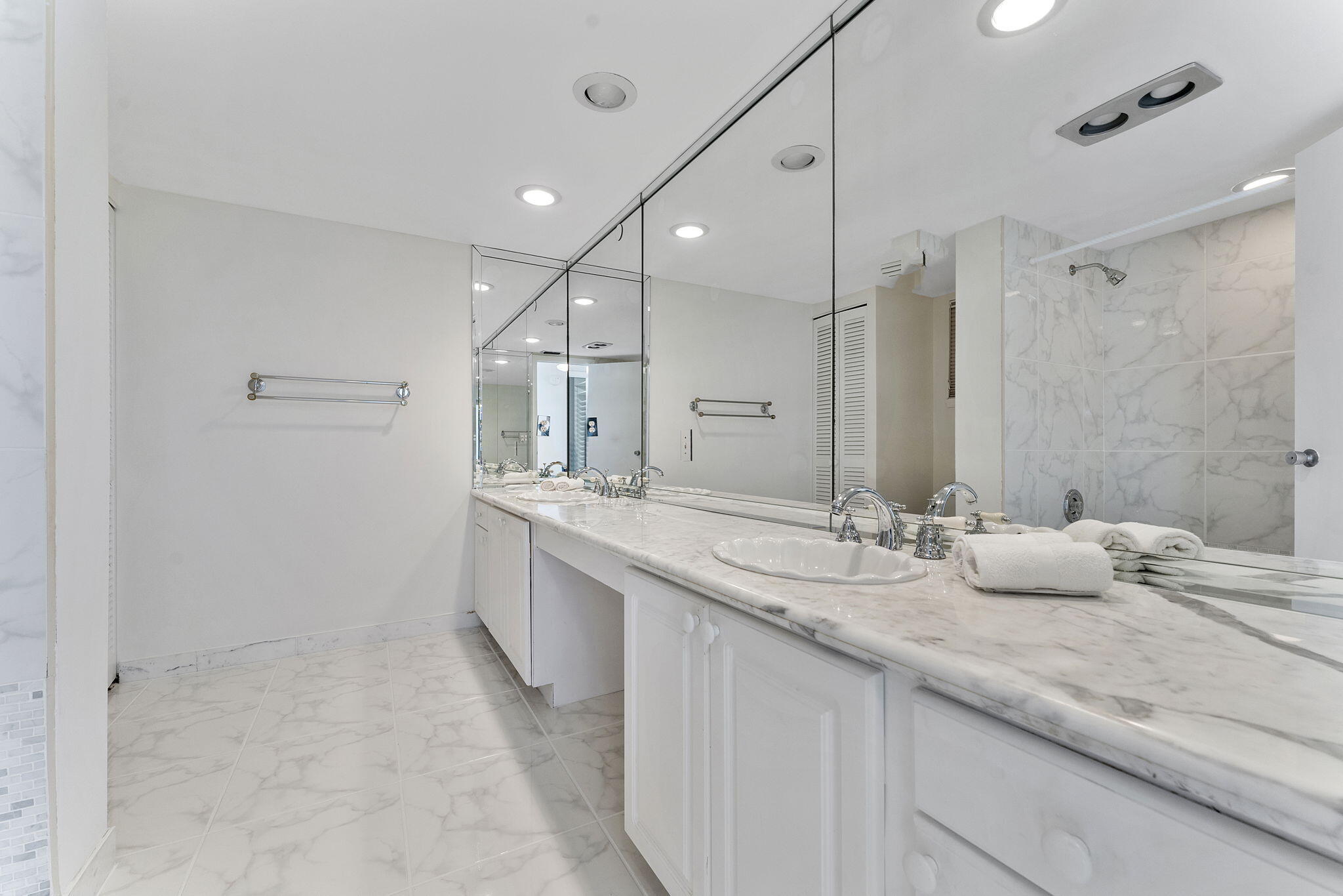 2000 South Ocean Boulevard, Unit 8A Boca Raton, FL 33432 - Photo 25 of 66 45-web-or-mls-DSC05669