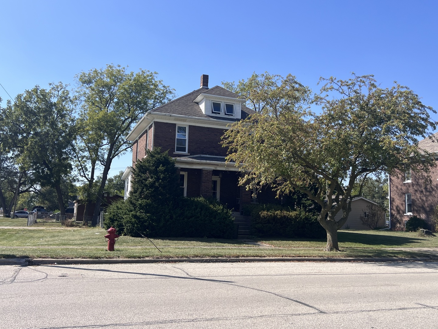226 South Main Street Rankin, IL 60960 - Photo 29 of 29 a front view of a house with a yard