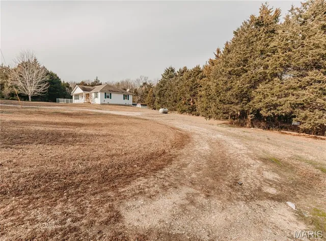$210,000 | 12280 Chicago Road, Dixon, MO 65459