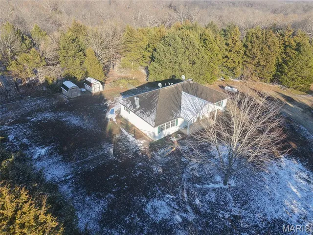 $210,000 | 12280 Chicago Road, Dixon, MO 65459