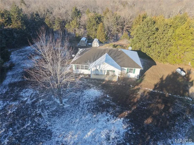 $210,000 | 12280 Chicago Road, Dixon, MO 65459