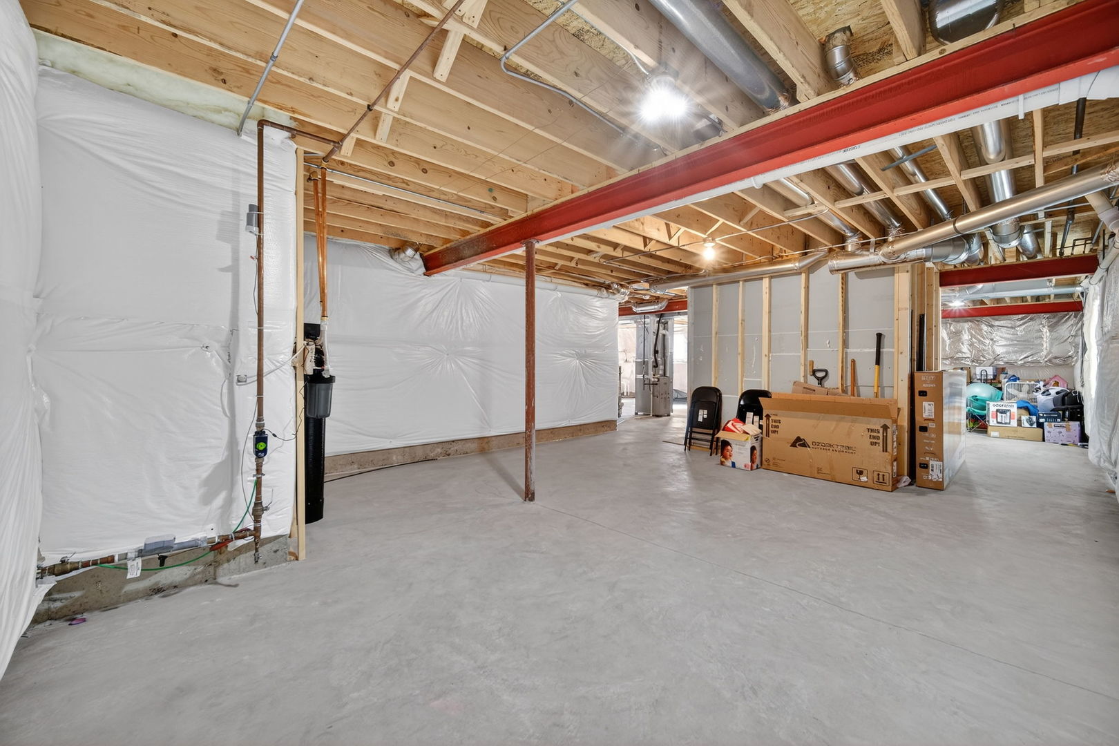 3803 Ivy Lane Elgin, IL 60124 - Photo 32 of 43 a view of an empty room