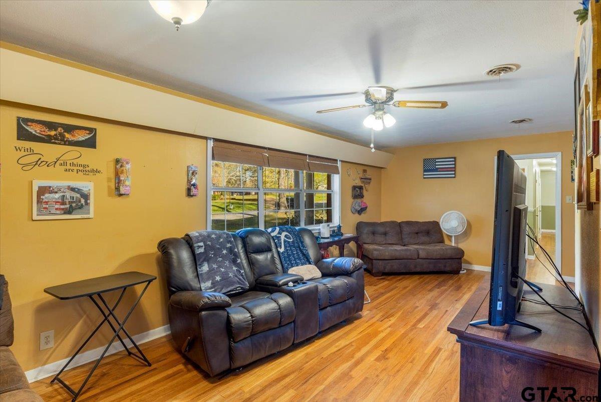 240 Wightman Lane Rusk, TX 75785 - Photo 9 of 34