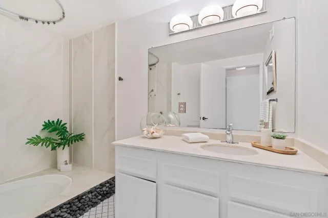 $505,000 | 2630 Pirineos Way, Unit 4, Carlsbad, CA 92009