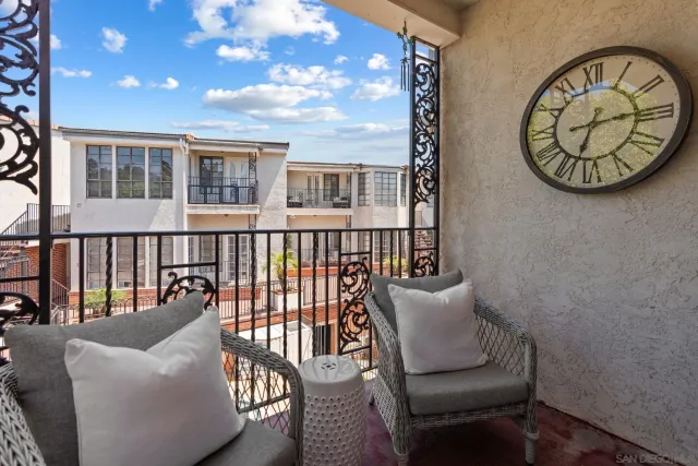 $505,000 | 2630 Pirineos Way, Unit 4, Carlsbad, CA 92009