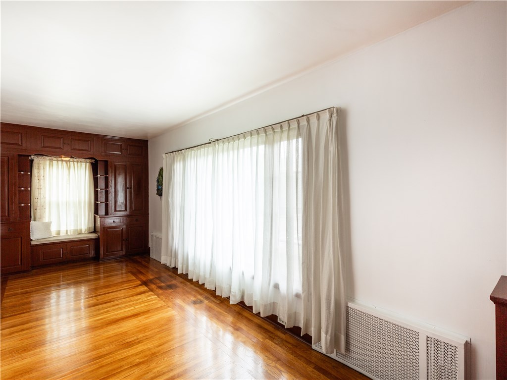353 Harris Avenue Woonsocket, RI 02895 - Photo 16 of 32