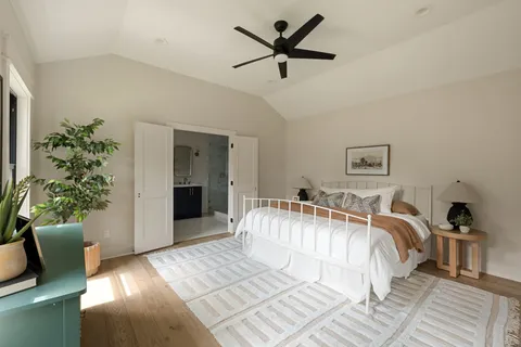 $850,000 | 1022 Key Street, Houston, TX 77009