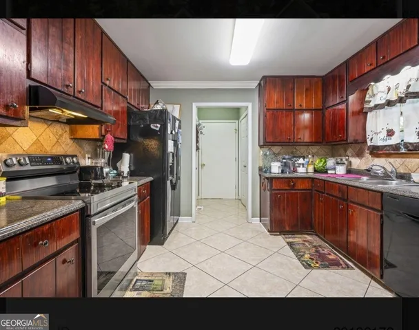 $1,900 | 1519 Kon-Tiki Lane, Jonesboro, GA 30236