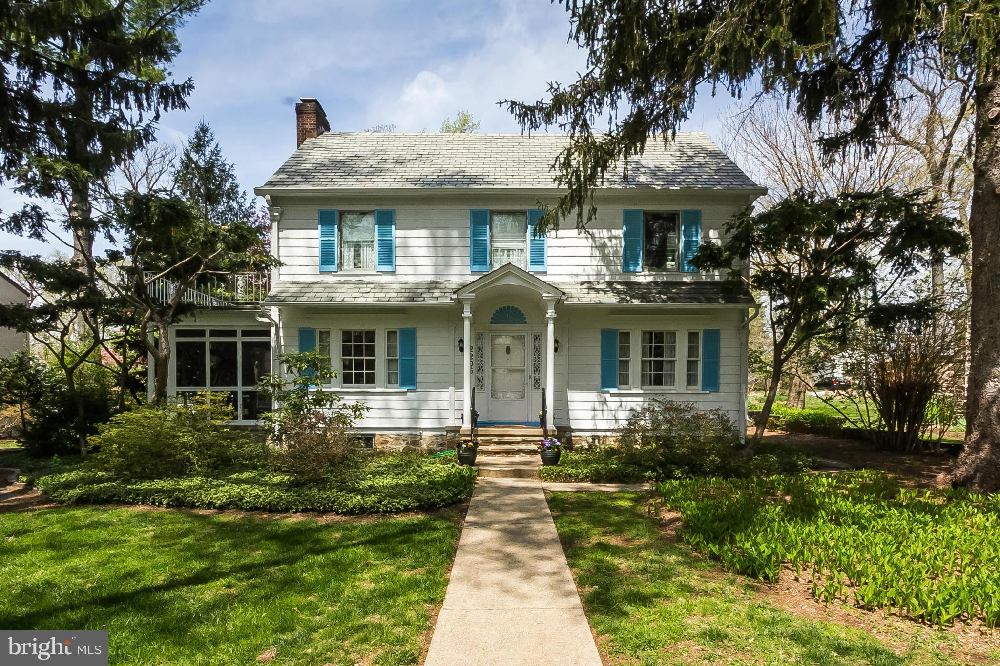 2206 South Road Baltimore, MD 21209 - Photo 1 of 30 Exterior (Front)