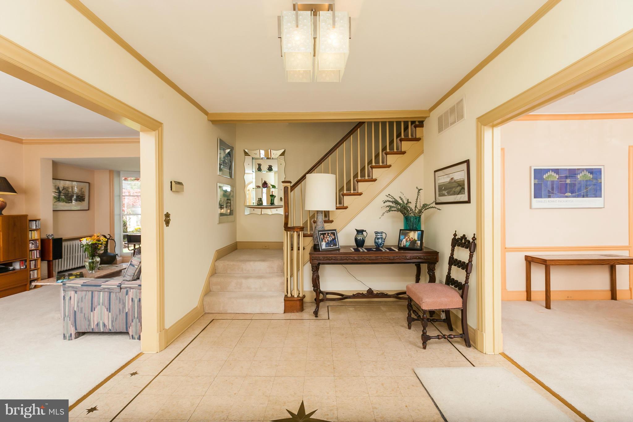 2206 South Road Baltimore, MD 21209 - Photo 3 of 30 Interior (General)