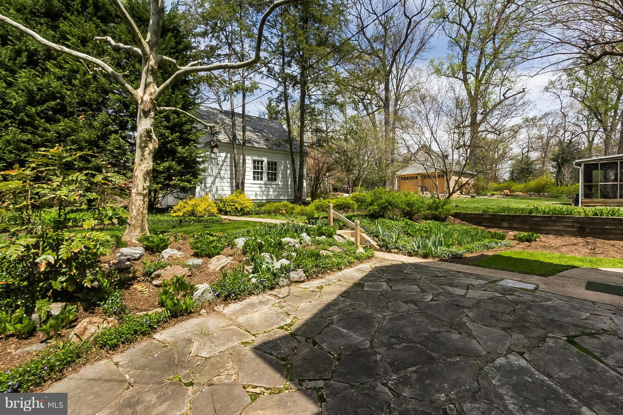 2206 South Road Baltimore, MD 21209 - Photo 26 of 30 Exterior (Rear)