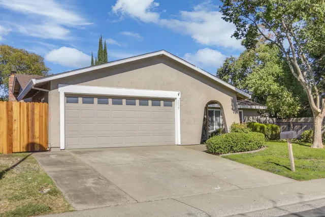 $469,000 | 5959 Woodbriar Way, Citrus Heights, CA 95621
