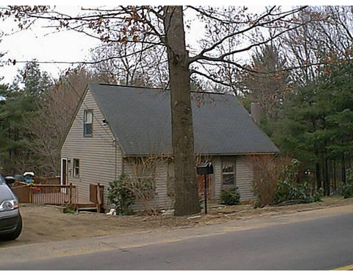 307 New Boston Road Sturbridge, MA 01566 - Photo 1 of 1 front view of a house with a street