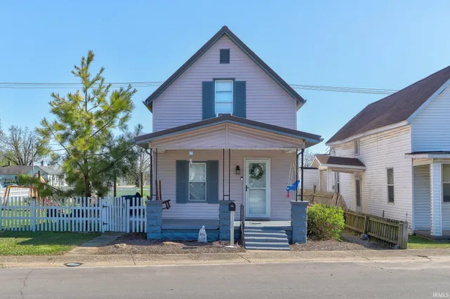 $150,000 | 1108 West 2nd Street, Mount Vernon, IN 47620