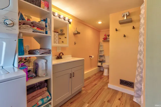 $150,000 | 1108 West 2nd Street, Mount Vernon, IN 47620