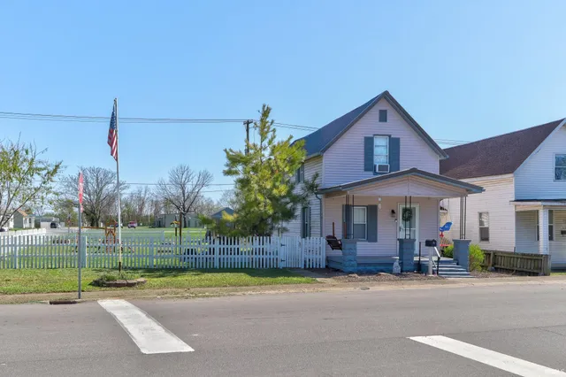 $150,000 | 1108 West 2nd Street, Mount Vernon, IN 47620
