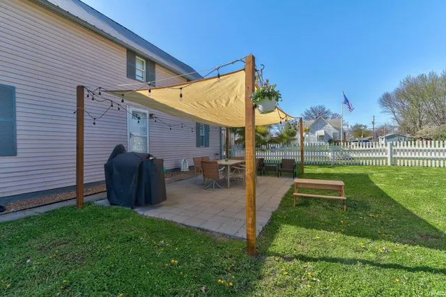 $150,000 | 1108 West 2nd Street, Mount Vernon, IN 47620