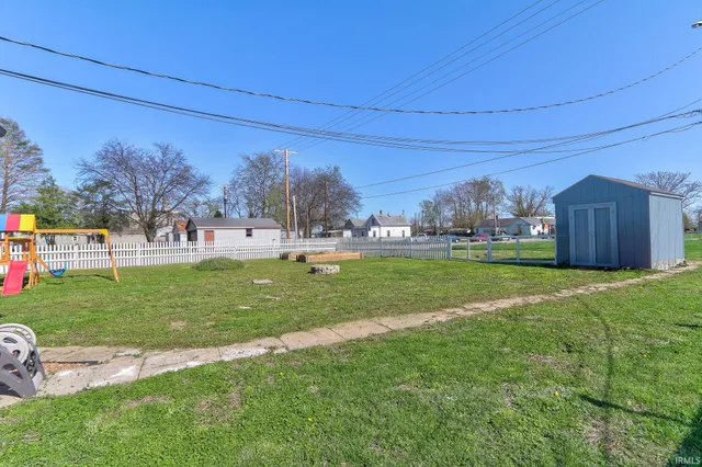 $150,000 | 1108 West 2nd Street, Mount Vernon, IN 47620