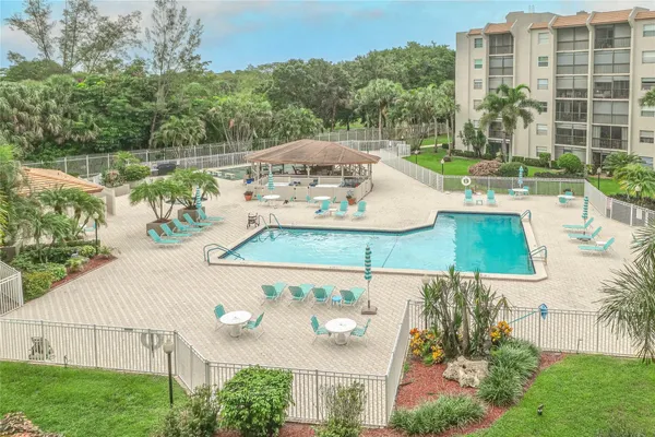 $2,300 | 3940 Inverrary Boulevard, Unit 108A, Lauderhill, FL 33319