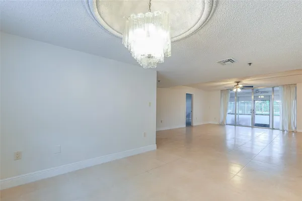 $2,300 | 3940 Inverrary Boulevard, Unit 108A, Lauderhill, FL 33319
