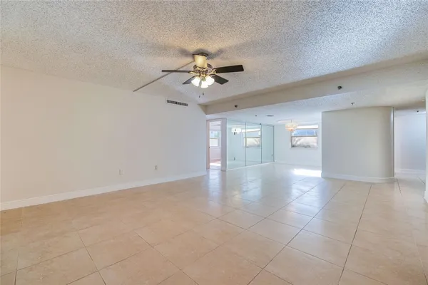 $2,300 | 3940 Inverrary Boulevard, Unit 108A, Lauderhill, FL 33319