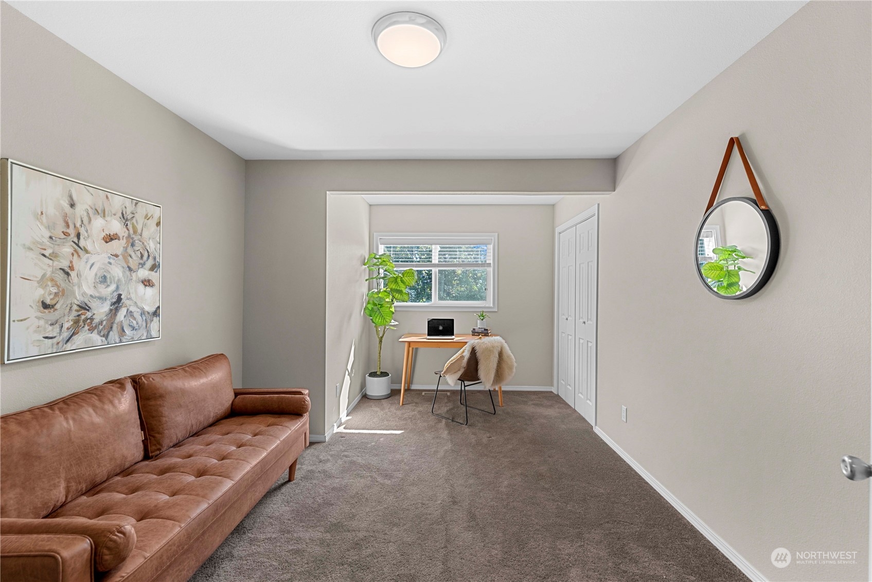 403 Marilyn Avenue Wenatchee, WA 98801 - Photo 17 of 24 a living room with furniture and a window