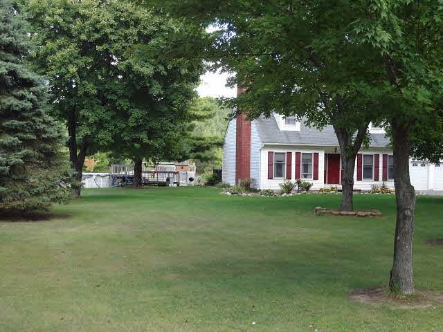 4700 School Road Temperance, MI 48182 - Photo 11 of 18 Side View
