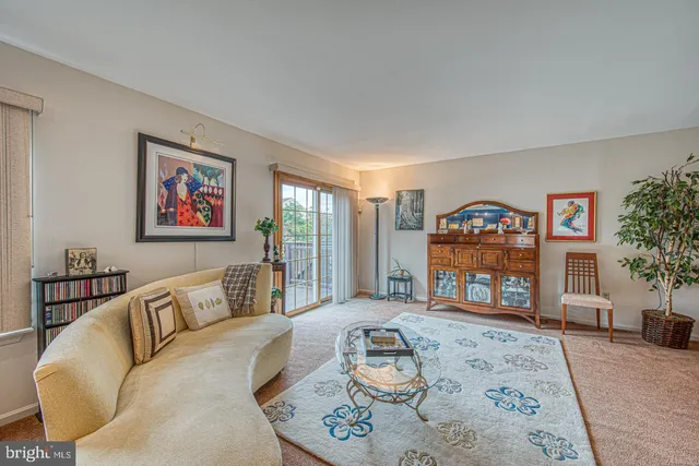 $341,755 | 333 Scola Road, Brookhaven, PA 19015