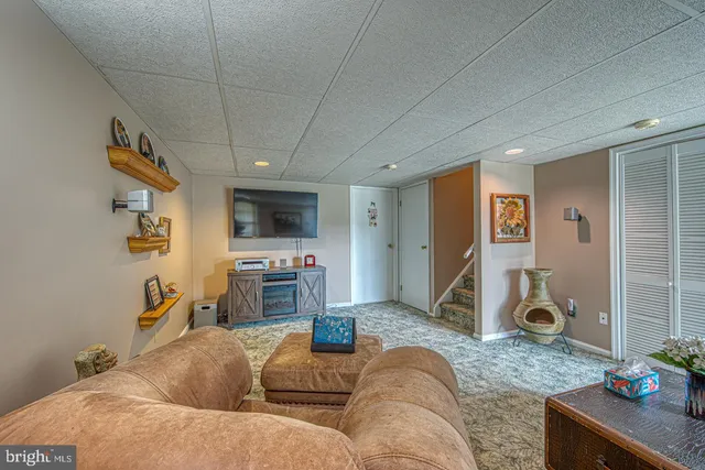 $341,755 | 333 Scola Road, Brookhaven, PA 19015