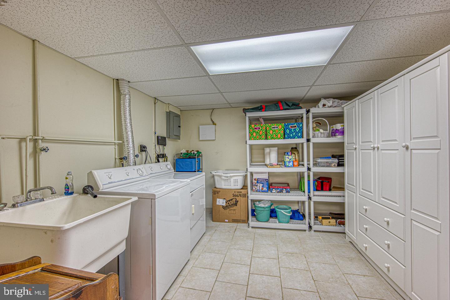 333 Scola Road Brookhaven, PA 19015 - Photo 44 of 57 a utility room with dryer and washer