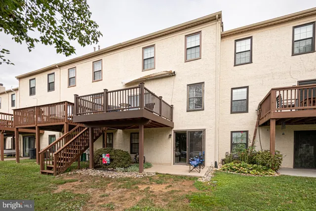 $341,755 | 333 Scola Road, Brookhaven, PA 19015