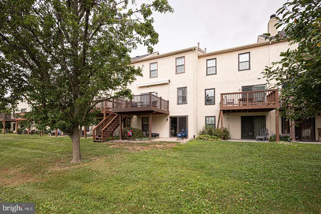 $341,755 | 333 Scola Road, Brookhaven, PA 19015