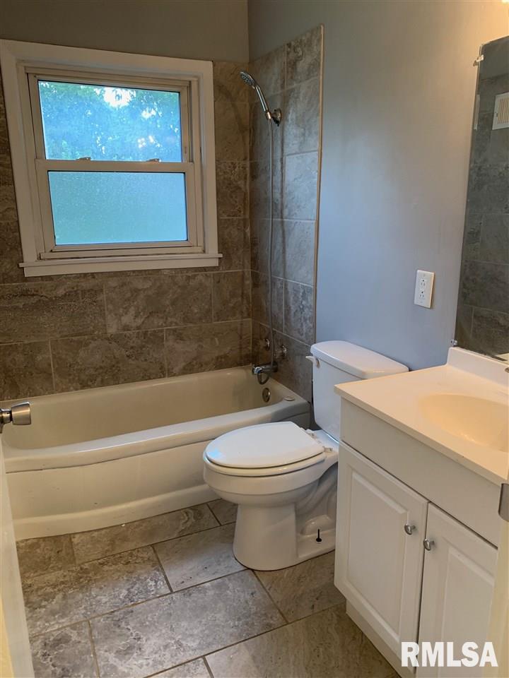 16 Midland Court Springfield, IL 62702 - Photo 5 of 14