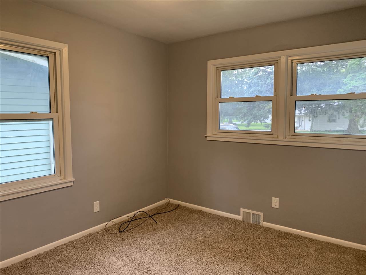 16 Midland Court Springfield, IL 62702 - Photo 8 of 14