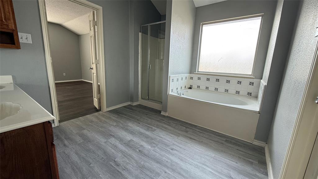 8413 Sailors Street Rowlett, TX 75089 - Photo 19 of 29 Primary Bathroom