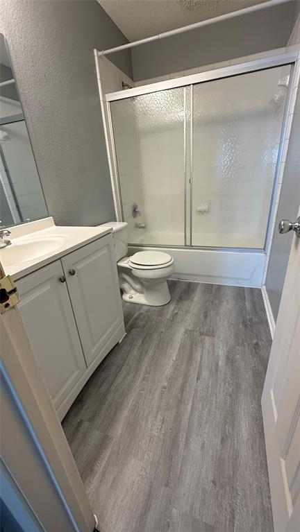 8413 Sailors Street Rowlett, TX 75089 - Photo 22 of 29 2nd Bathroom