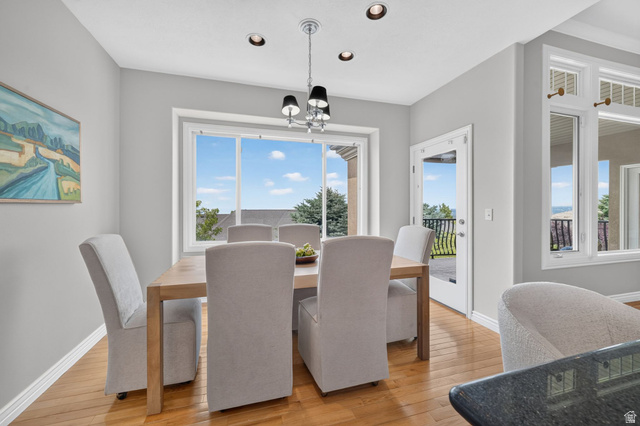 1568 Fairway Ridge Road Draper, UT 84020 - Photo 14 of 44 Dining area with walkout to the balcony