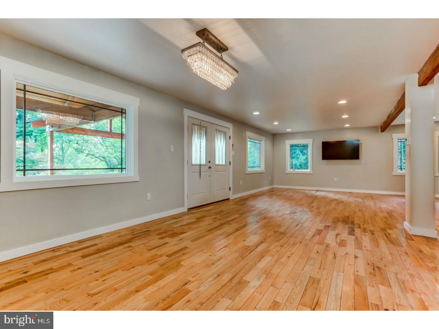 849 Temple Road Pottstown, PA 19465 - Photo 7 of 25 Great Room