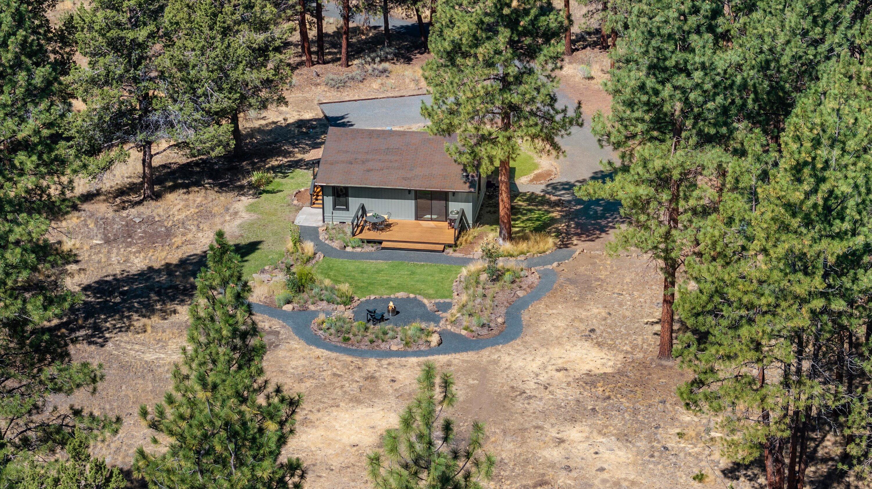 69370 Green Ridge Loop Sisters, OR 97759 - Photo 5 of 39 Back of home