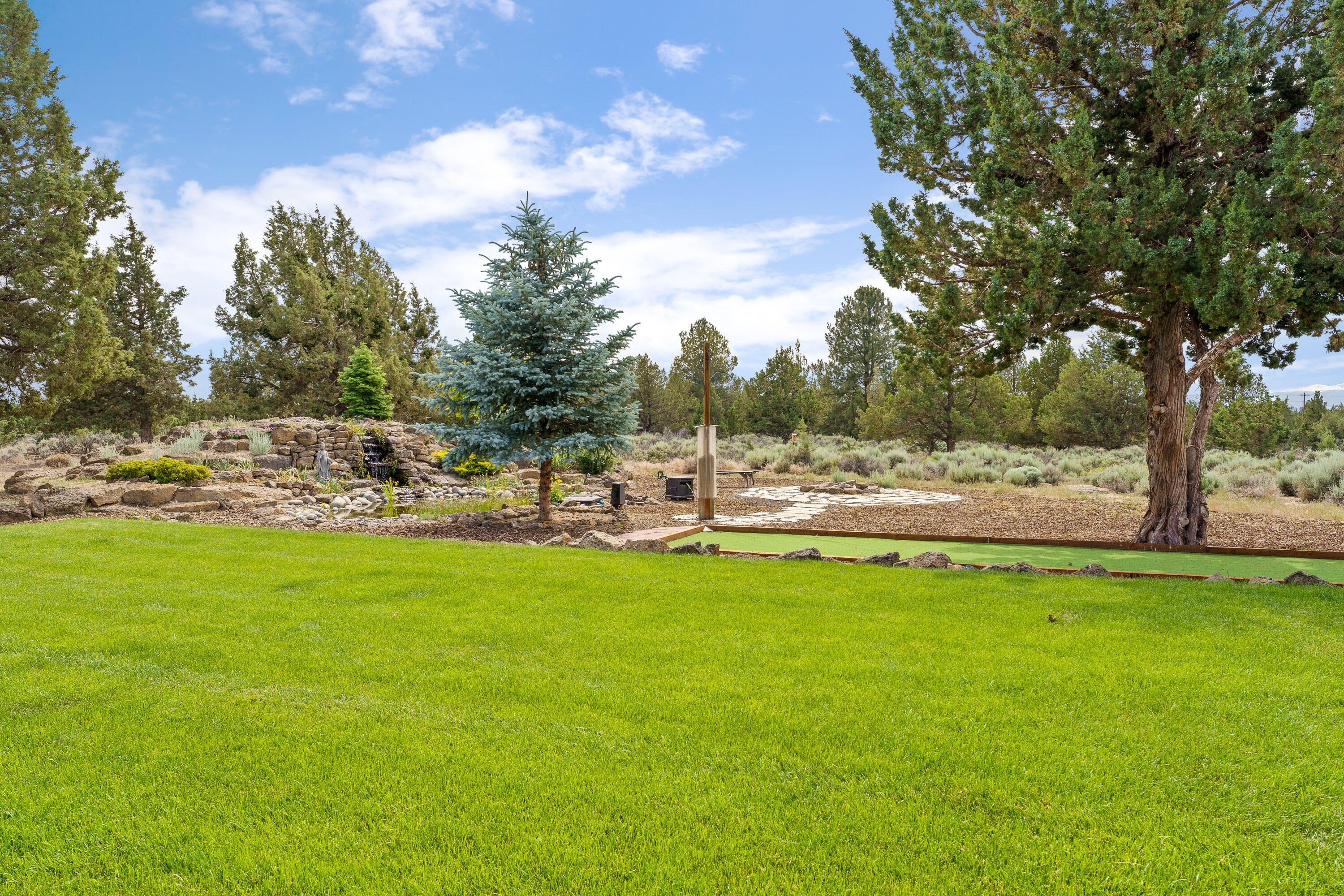 60995 Ward Road Bend, OR 97702 - Photo 51 of 103 DSC03715