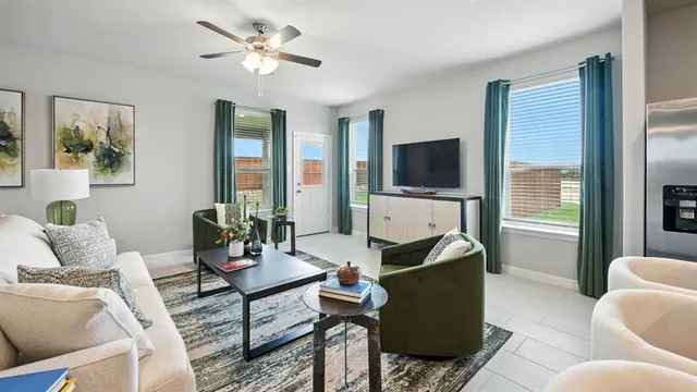 $329,990 | 653 Harvey Street, Grandview, TX 76050