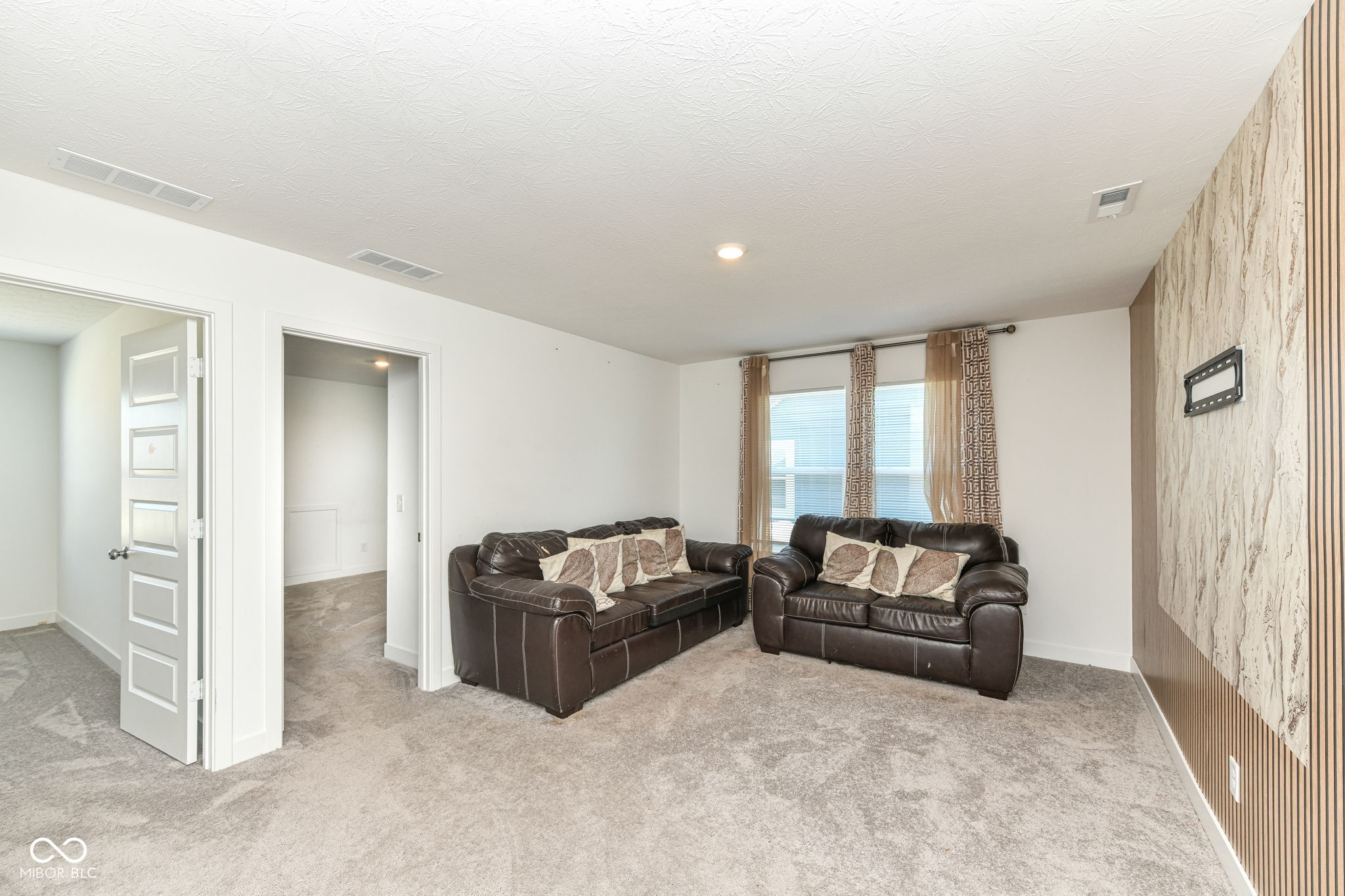 7369 Fallsworth Drive Avon, IN 46123 - Photo 17 of 33