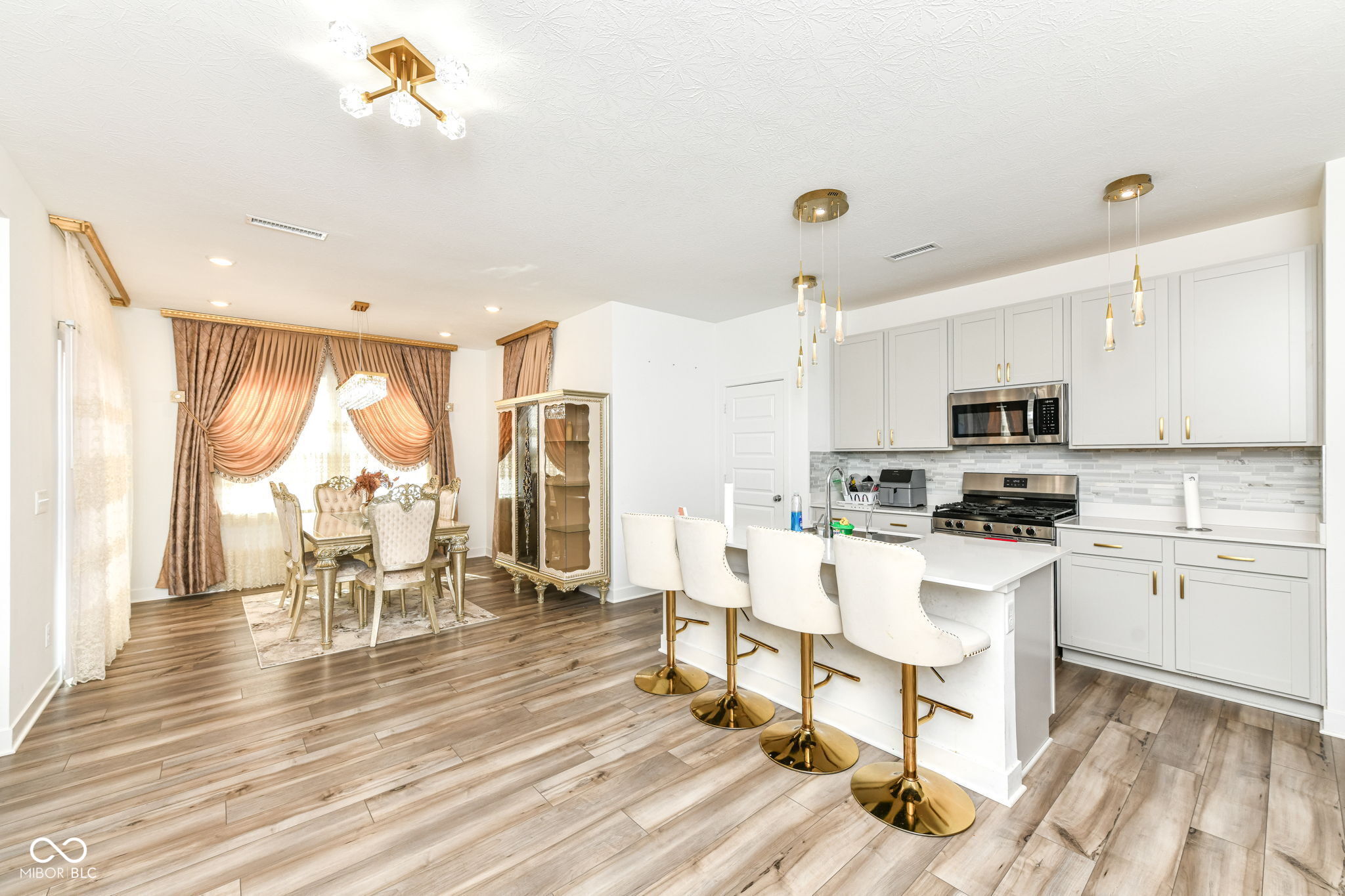 7369 Fallsworth Drive Avon, IN 46123 - Photo 7 of 33