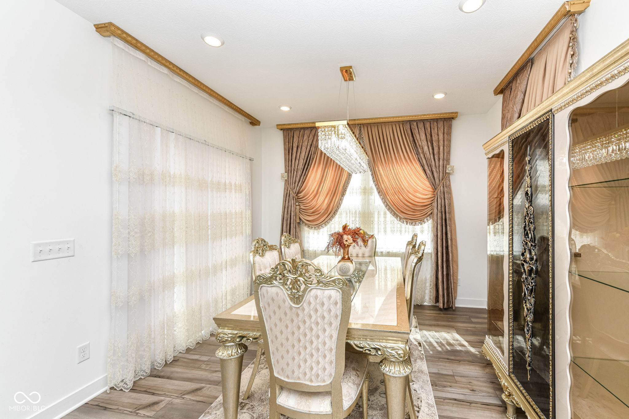 7369 Fallsworth Drive Avon, IN 46123 - Photo 10 of 33