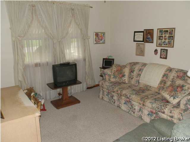 7703 Crestline Road Louisville, KY 40214 - Photo 10 of 18 Additional Photo