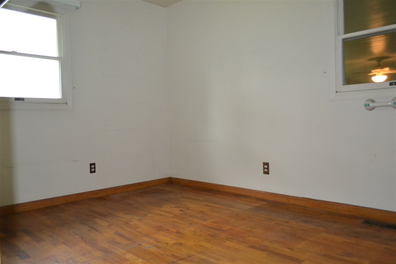 58880 Beech Road Mishawaka, IN 46544 - Photo 18 of 25 Gallery Image 18