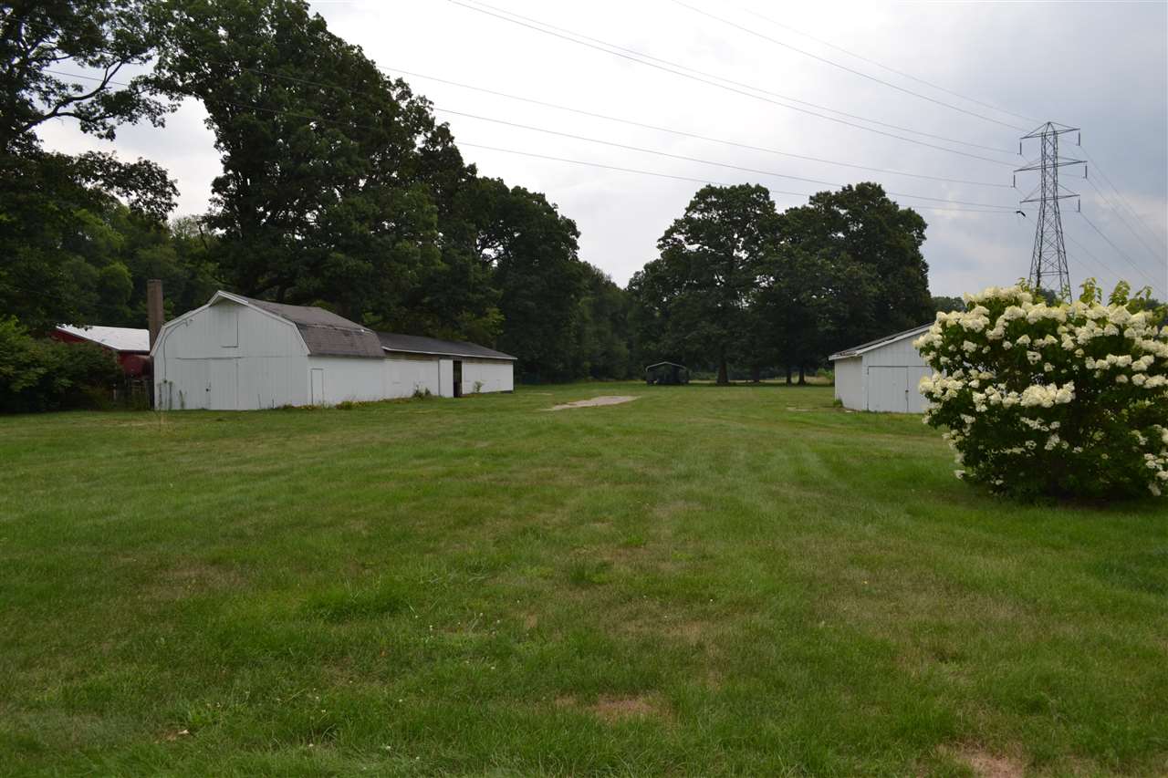58880 Beech Road Mishawaka, IN 46544 - Photo 3 of 25 Gallery Image 3