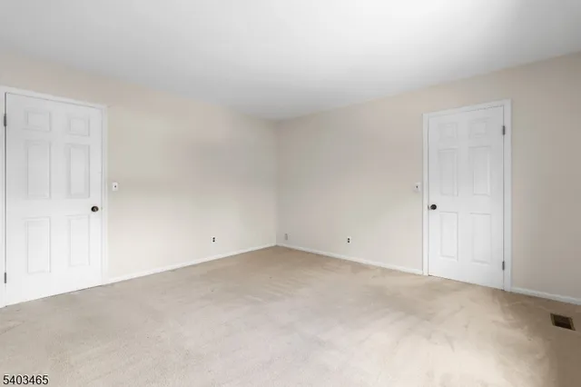 $624,999 | 13 Mountain Ridge Drive, Cedar Grove, NJ 07009