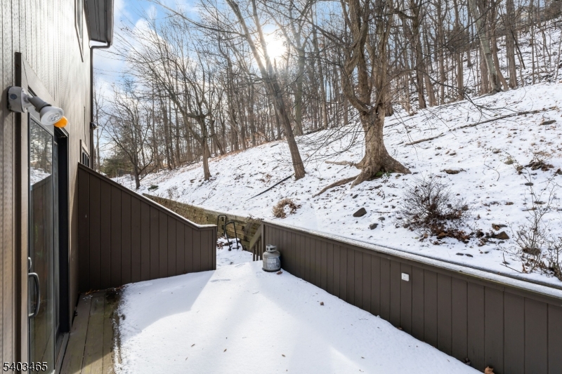 13 Mountain Ridge Drive Cedar Grove, NJ 07009 - Photo 4 of 34