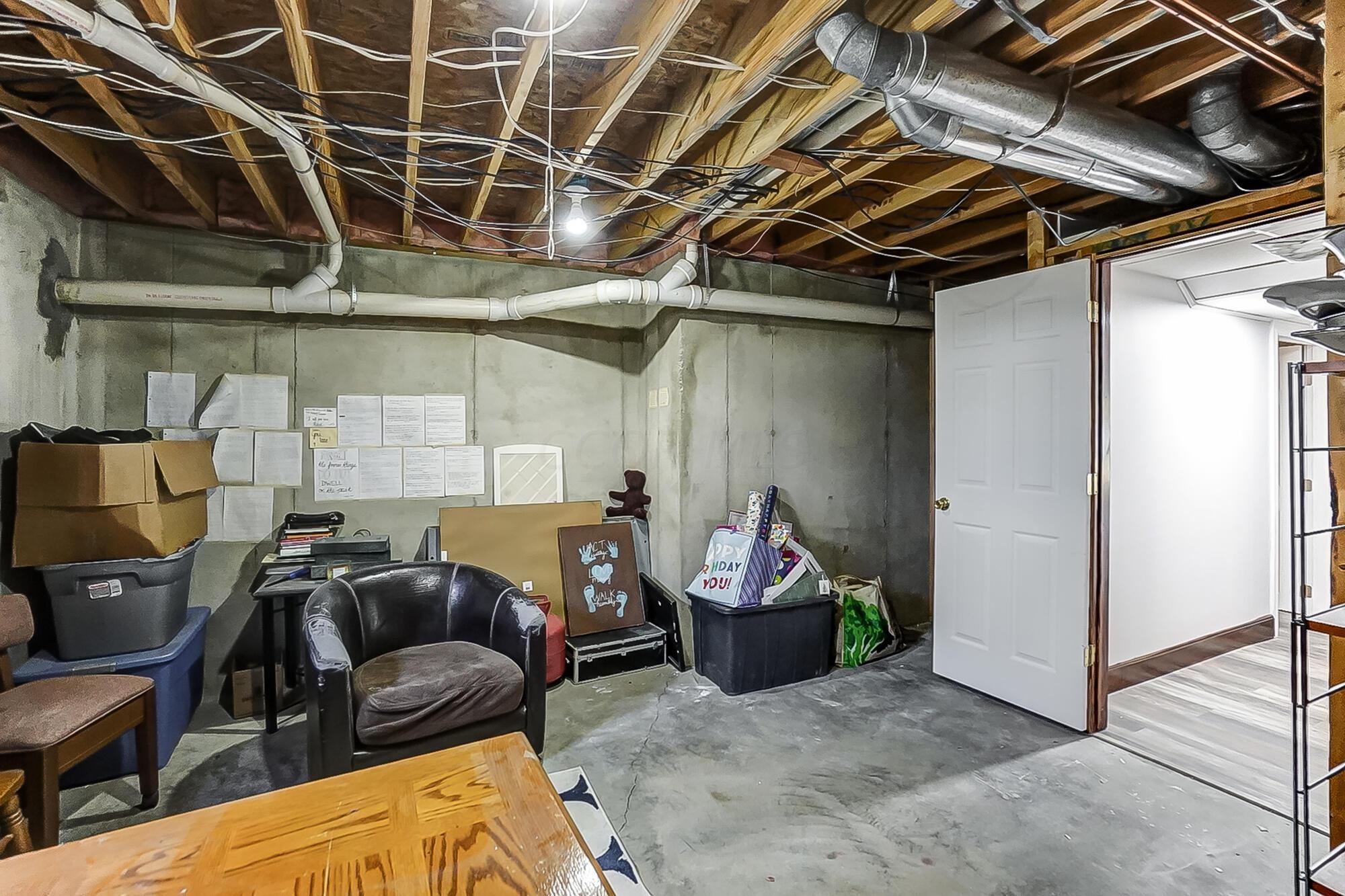 4477 Hollwood Road Springfield, OH 45502 - Photo 47 of 55 046